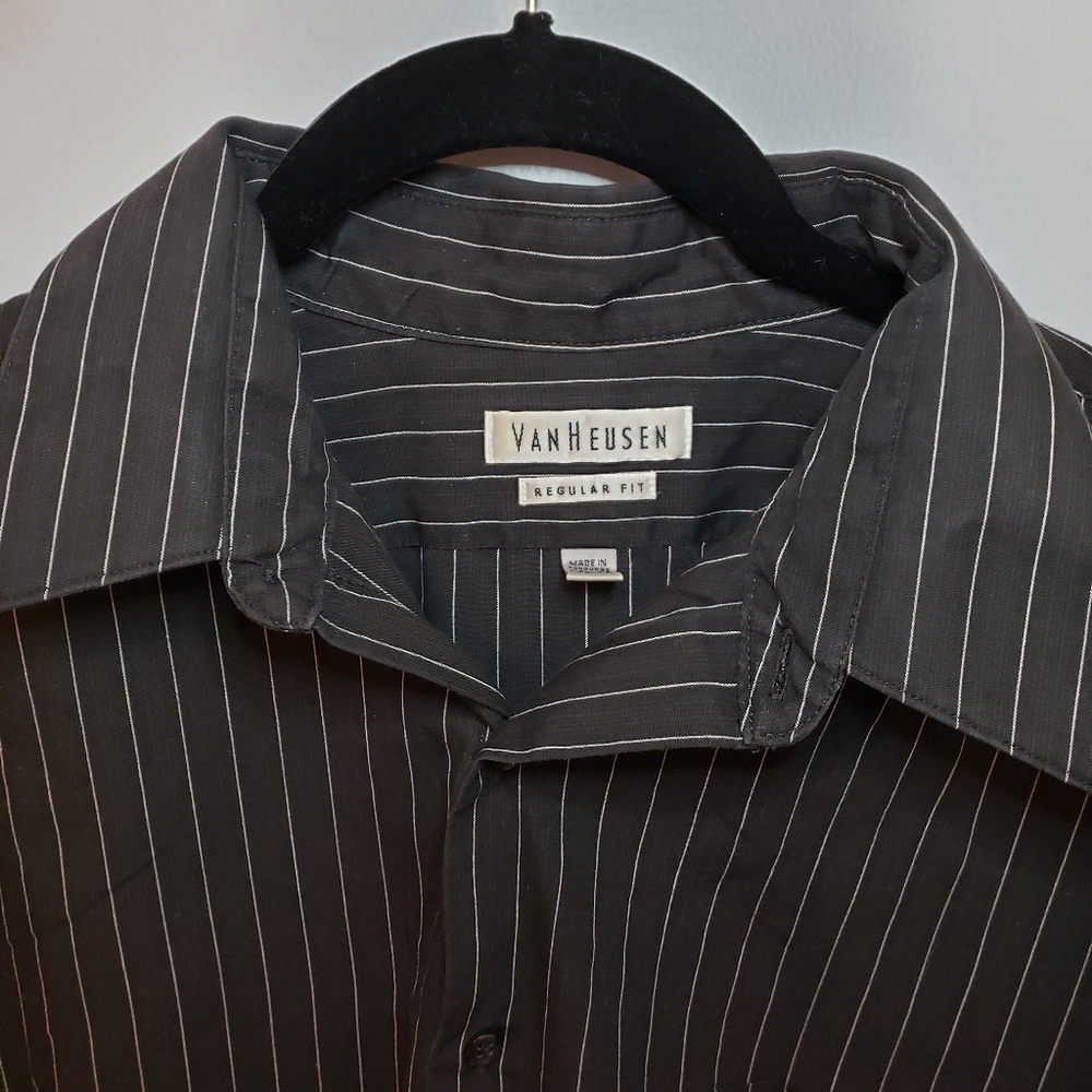 Van Heusen Regular Fit Wrinkle Free 16.5 32/33